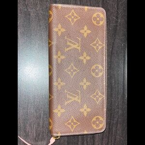 Louis Vuitton clutch